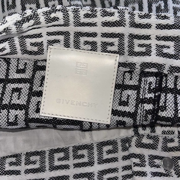 Givenchy Women's Size 26 Denim Jacquard Short EUC $990 - Picture 10 of 13